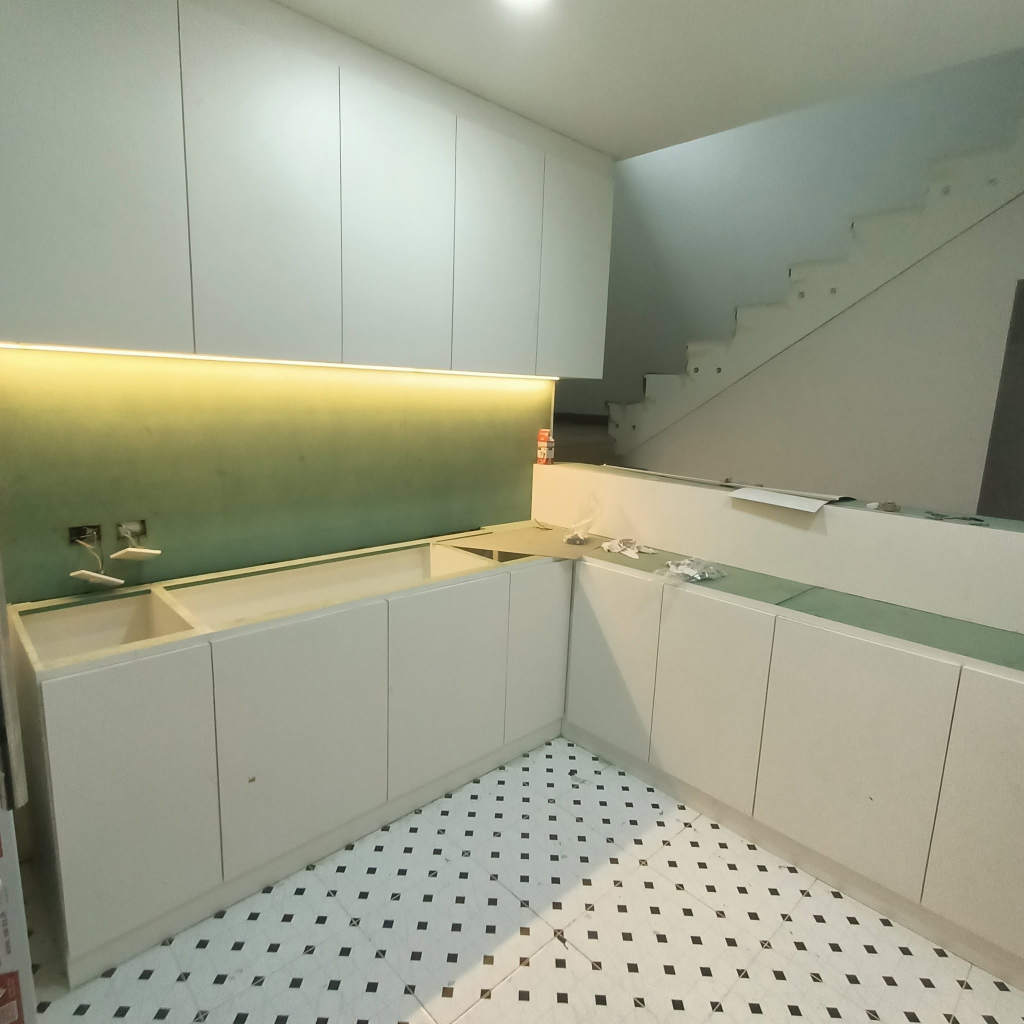 Private Home Office & Workstation